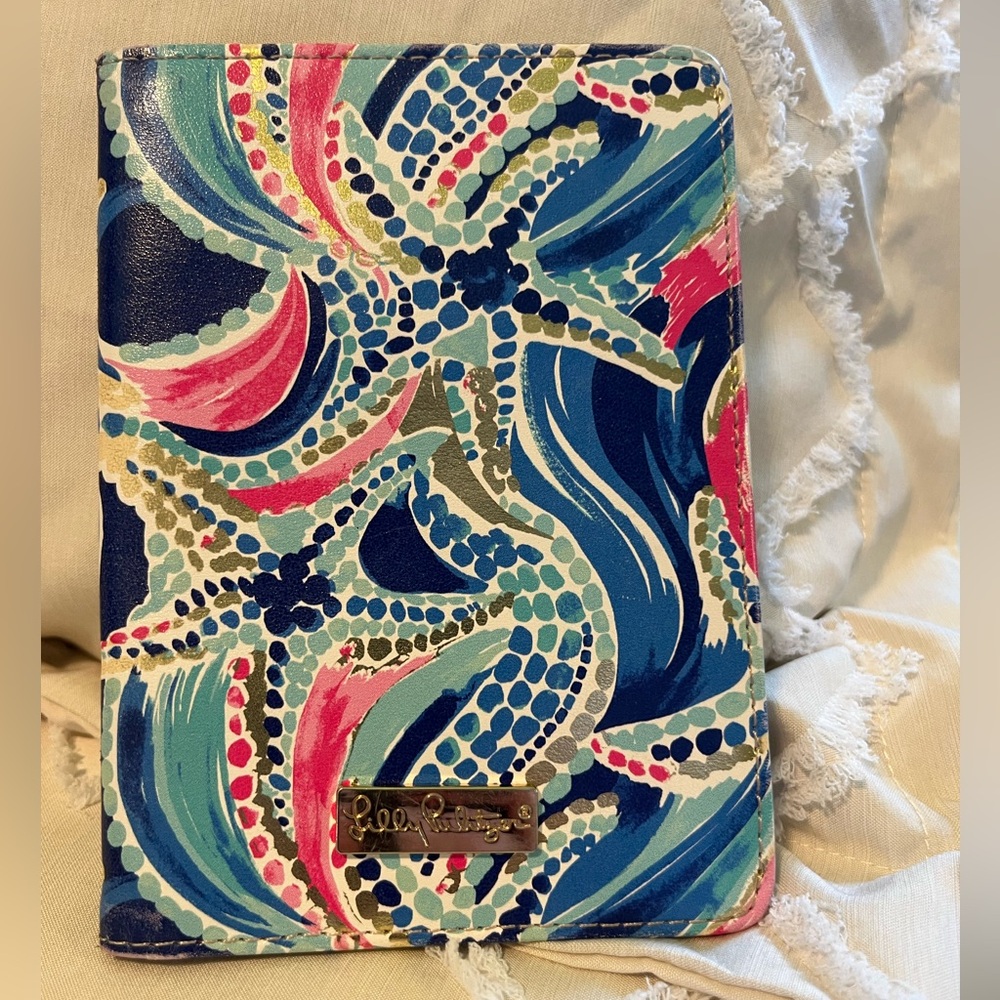 Lilly Pulitzer Vegan Leather Passport /ID Holder